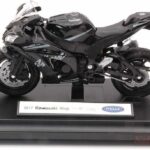 Welly Kawasaki Ninja 1:18 - Image 3